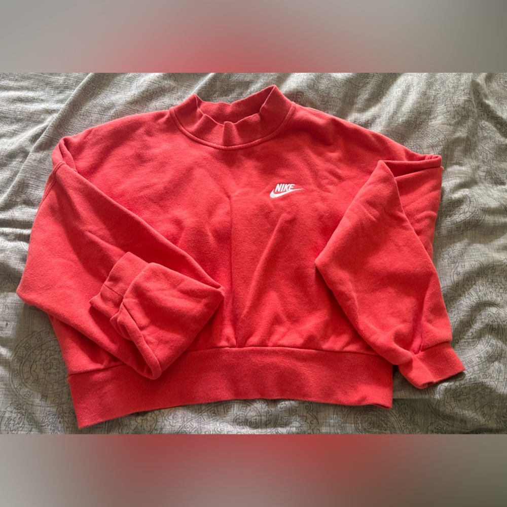 Nike Women's Crop Red Sweatshirt